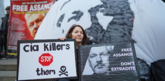 Assange por um fio, mas a luta continua!